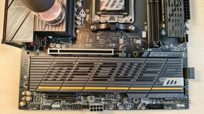 持、千帧电竞!微星B850MPOWER主板评测手记电子pg游戏12+2+1相供电、Wi-Fi 7加(图9) 持、千帧电竞!微星B850MPOWER主板评测手记电子pg游戏12+2+1相供电、Wi-Fi 7加(图9)